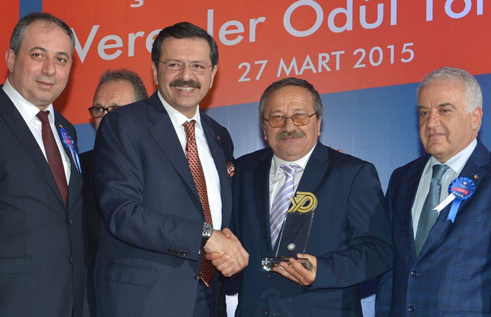 Yalovada iş dünyasına yön verenler ödüllendirildi!