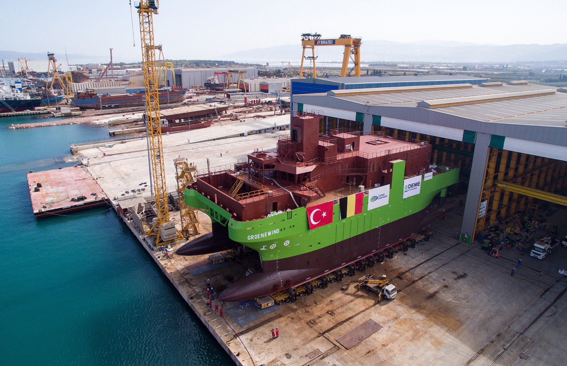 DEME’ye Ait İlk SOV Groene Wind’in İnişi