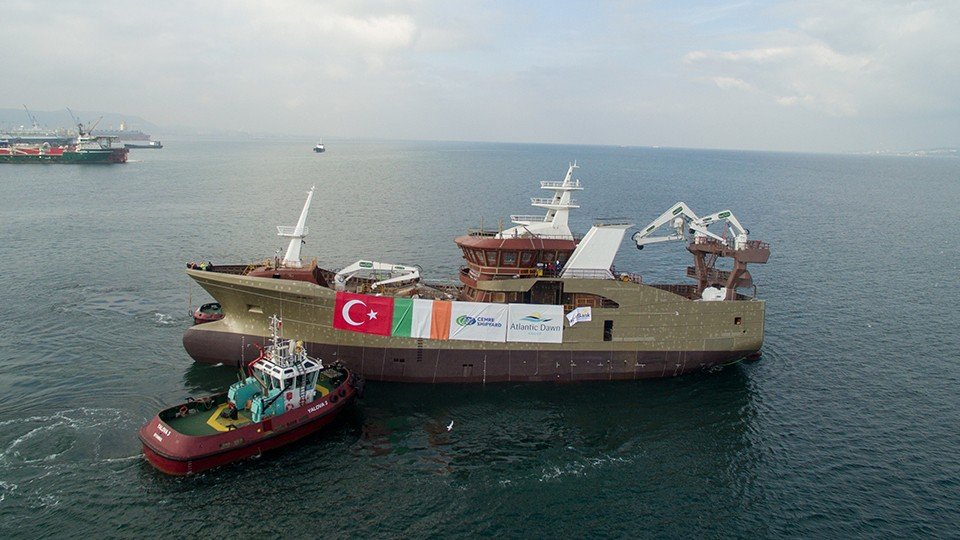 NB70 Leila Suya İndi.